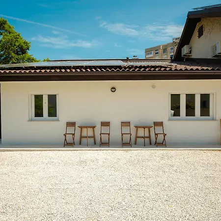 Argo Apartment *